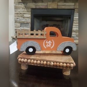 Happy Fall Farmhouse Truck-NWT
